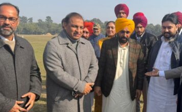 आम आदमी पार्टी जालंधर सेंट्रल के इंचार्ज नितिन कोहली ने पीएपी हेलिपैड पर सीएम भगवंत मान का भव्य स्वागत किया — जनता के हित और विकास की दिशा में उठाया ऐतिहासिक कदम