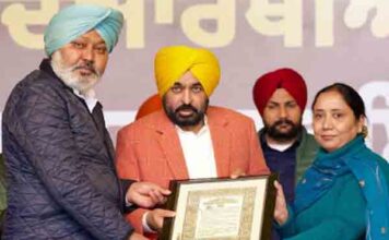 कांग्रेस, अकालियों और भाजपा को अपने पुत्र-भतीजों और जवाई-भाई की चिंता होती थी लेकिन आम आदमी पार्टी को हमेशा पंजाब के नौजवानों का फिक्र रहता है – सीएम भगवंत मान
