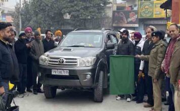 जालंधर चौगिट्टी चौक पर ट्रैफिक जाम से बड़ी राहत – गुरु नानक पुरा से गौशाला तक सर्विस रोड आज से खुली: नितिन कोहली की कोशिशों से लोगों को मिली सुविधा