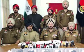 अमृतसर से छह पिस्तौलें, 115 ग्राम हेरोइन और 11.9 लाख ड्रग मनी सहित सीमा पार तस्करी नेटवर्क से जुड़े पांच अरेस्ट