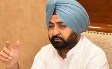 केजरीवाल और सिसोदिया को मिली क्लीन चिट, ईमानदार राजनीति की जीत: हरदीप मुडिंया