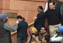 मेरे गद्दार दोस्त… कह कर राहुल गांधी ने लगाई रवनीत बिट्टू की क्लास, देखें वीडियो