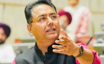 अधूरे वादों पर पर्दा डालने के लिए कांग्रेस बहस से भाग रही है: अमन अरोड़ा