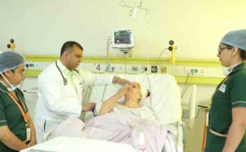 “अचानक आई सूजन ने लिया गंभीर रूप – NHS अस्पताल में आधुनिक इलाज से बिना सर्जरी मिली नई जिंदगी की किरण”