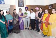 एच.एम.वी. में गीत, गज़़ल और नज़्म के तुलनात्मक अध्ययन विषय पर व्याख्यान का आयोजन