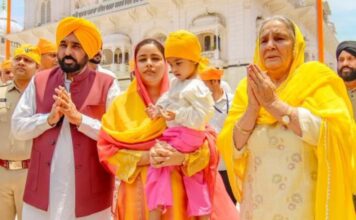 सीएम भगवंत मान ने तख्त श्री पटना साहिब में माथा टेका