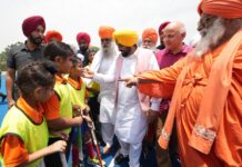 सीएम भगवंत मान ने जालंधर में खेलों को प्रोत्साहित करने के लिए दिया बड़ा तोहफा, गांव सीचेवाल के संत अवतार सिंह मेमोरियल हॉकी स्टेडियम में एस्ट्रोटर्फ का किया उद्घाटन
