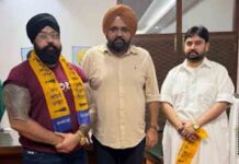 अंतरराष्ट्रीय पहलवान ‘सुपर खालसा’ आम आदमी पार्टी में शामिल, सीएम के ओएसडी राजबीर घुम्मण ने पार्टी में किया स्वागत