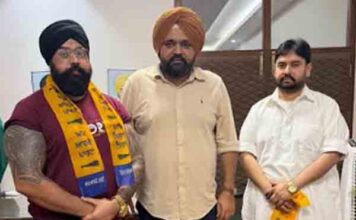 अंतरराष्ट्रीय पहलवान ‘सुपर खालसा’ आम आदमी पार्टी में शामिल, सीएम के ओएसडी राजबीर घुम्मण ने पार्टी में किया स्वागत