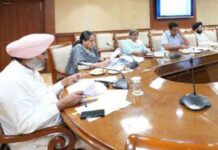 वित्त मंत्री हरपाल चीमा द्वारा डिप्टी कमिश्नरों को ‘रंगला पंजाब विकास योजना’ के तहत विकास कार्य पूर्ण करने के निर्देश
