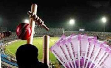 जालंधर के इस इलाके में पुलिस रेड! मशहूर मोबाइल कारोबारी कर रहा था ये ‘गंदा धंधा’