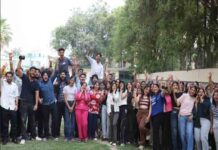 इनोसेंट हार्ट्स के विद्यार्थियों का सी.बी.एस.ई 12वीं कक्षा का शानदार परिणाम :माही मुटनेजा ने कॉमर्स में 98%अंकों के साथ स्कूल में किया टॉप
