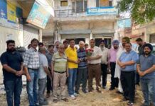 मिशन डिवेलपमेंट वर्क के तहत लाजपत नगर में सड़कों के विकास कार्यों का उद्घाटन नितिन कोहली द्वारा किया गया