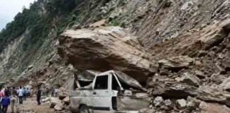 हिमाचल प्रदेश में दर्दनाक हादसा! टाटा सूमो पर गिरी चट्टान, 13 लोगों की मौत