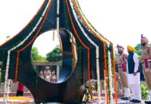 सीएम भगवंत मान ने कारगिल युद्ध के शहीदों को श्रद्धांजलि अर्पित की; कहा— उनकी अद्वितीय शहादत आने वाली पीढ़ियों को प्रेरित करती रहेगी