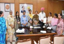 वित्त मंत्री हरपाल चीमा द्वारा सामाजिक सुरक्षा विभाग को आंगनवाड़ी कार्यकर्ताओं के लिए न्यूनतम 60 लाख रुपये का जीवन बीमा सुनिश्चित करने के निर्देश