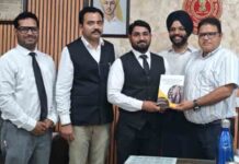 डीए अनिल बोपाराए ने किया डा. विशाल चौधरी की ‘विटनैस प्रोटेक्शन मैकानिज़्म ईन दी क्रिमिनल जस्टिस सिस्टम’ बुक का विमोचन