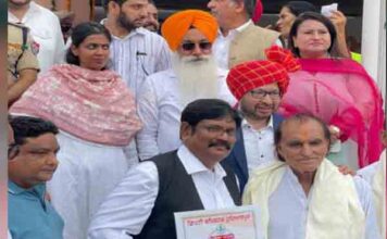 होशियारपुर – डीए वरिन्द्र कुमार, डिप्टी डीए अनिल गिल तथा मिस अनु बाला को डा. रवजोत ने किया सम्मानित