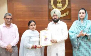 हरदीप मुंडियां ने जल आपूर्ति एवं स्वच्छता विभाग के 52 नव-नियुक्त कर्मचारियों को नियुक्ति पत्र सौंपे