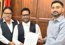 पर्यावरण संरक्षण के लिए डीए अनिल बोपाराए, एडीए सतनाम सिंह को डीसी वरजीत वालिया ने किया सम्मान
