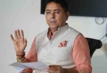 रवनीत सिंह बिट्टू, प्रताप बाजवा और बिक्रम मजीठिया एक नशा तस्कर को बचाने क्यों आए? : आप