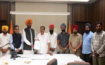 आप विधायक कुलदीप धालीवाल ने केंद्रीय जल संसाधन मंत्री से मुलाकात की, अजनाला को बाढ़ से बचाने के लिए उझ डैम बनाने की मांग की
