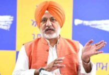 एसजीपीसी प्रधान हरजिंदर धामी मीडिया का सामना करें और सिख संगत द्वारा उठाए गए सवालों का जवाब दें: बलतेज पन्नू