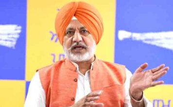 एसजीपीसी प्रधान हरजिंदर धामी मीडिया का सामना करें और सिख संगत द्वारा उठाए गए सवालों का जवाब दें: बलतेज पन्नू