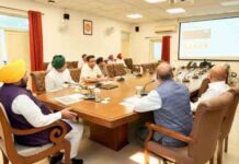 सीएम भगवंत मान ने शहरी और ग्रामीण स्थानीय निकायों के लिए मजबूत वित्तीय ढांचे की वकालत की; नवगठित सातवें पंजाब वित्त आयोग के साथ की बैठक