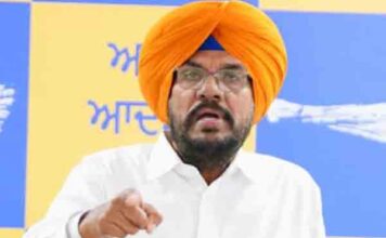 ईडी की कार्रवाई कोई एजेंसी रेड नहीं, बल्कि दिल्ली का पंजाब पर हमला है, पंजाबियों ने कभी ऐसी ताकतों के आगे कभी नहीं सिर नहीं झुकाया: कुलदीप धालीवाल