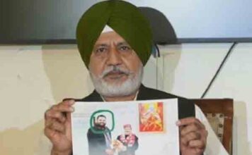 आप का अकालियों पर पलटवार, बलतेज पन्नू ने अमरदीप ग्रेवाल की सीनियर भाजपा नेताओं के साथ गुरी चाहल की अकालियों के साथ दिखाईं तस्वीरें