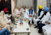 मोहिन्द्र भगत के घर पहुंचे मनीष सिसोदिया, चुन्नी लाल भगत के निधन पर जताया शोक